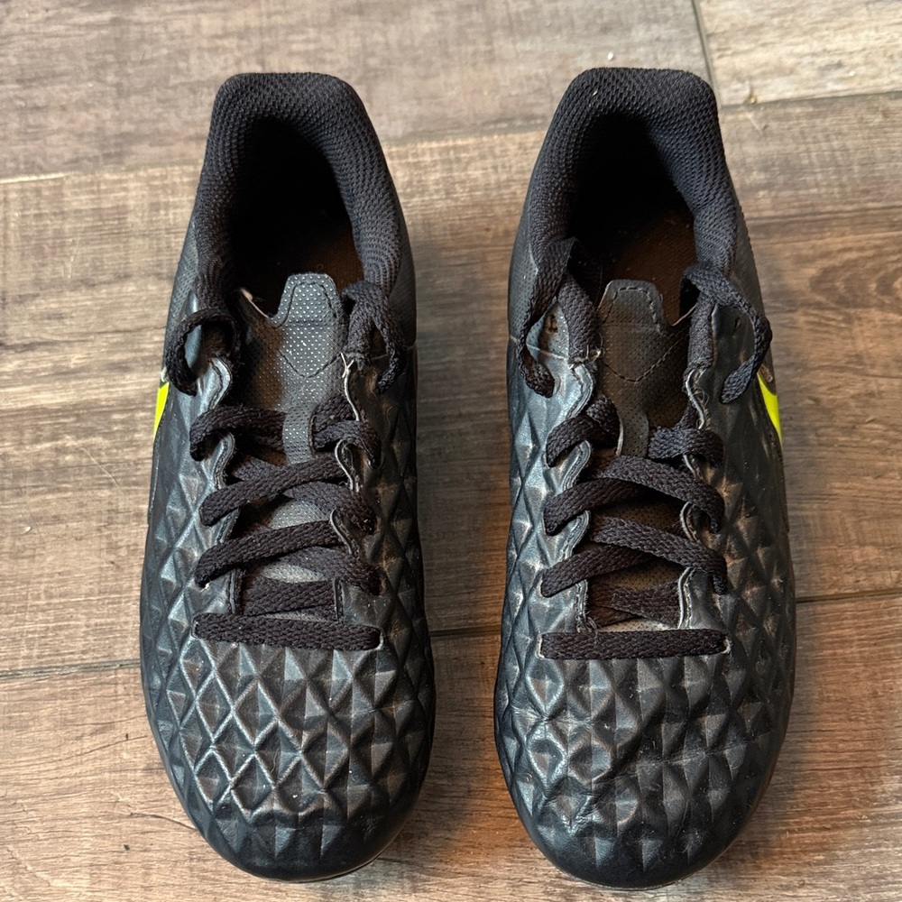 Nike Kids Black And Yellow Tiempo Soccer Cleats